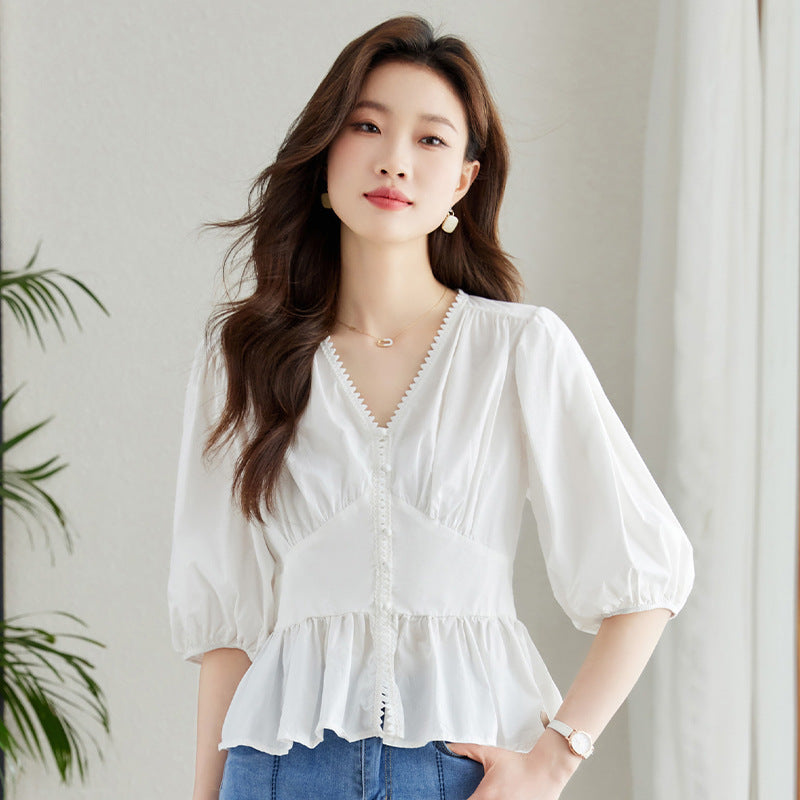 Short-sleeved Women's shirt