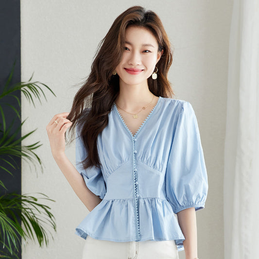 Short-sleeved Women's shirt